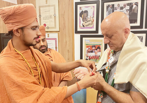 Swami Ji with Anupam Kher